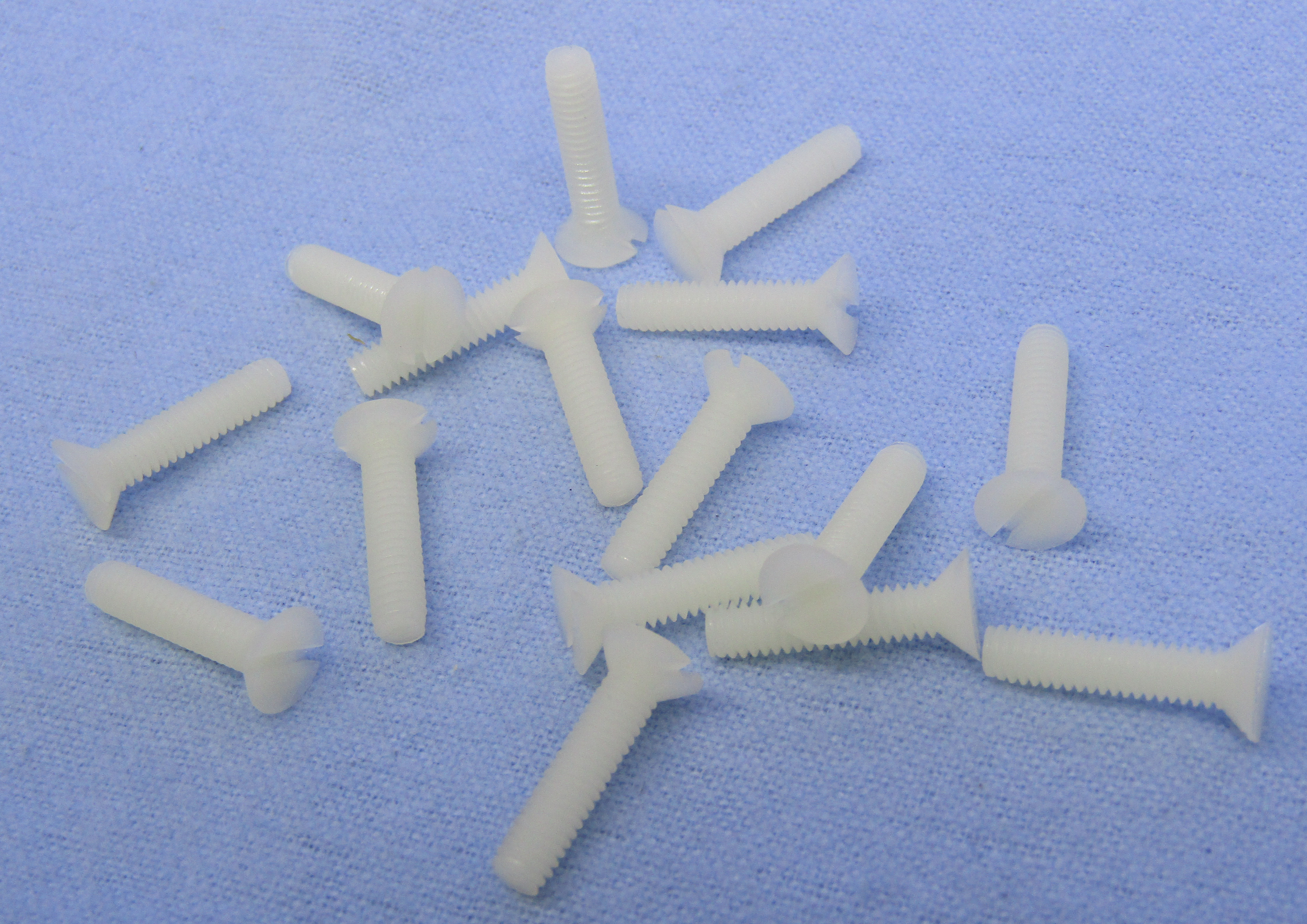 NYLON 6-32x3/8 FHMS