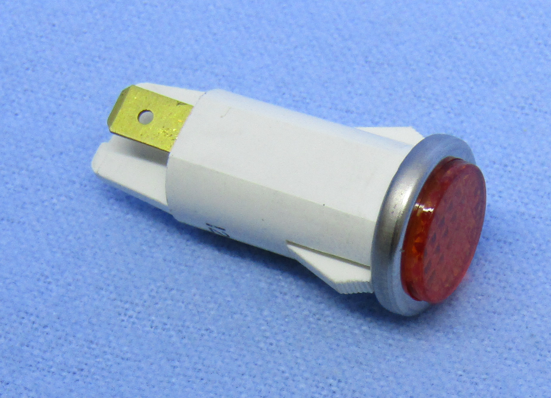 NEON LAMP-250V-W/QC TABS-AMBER