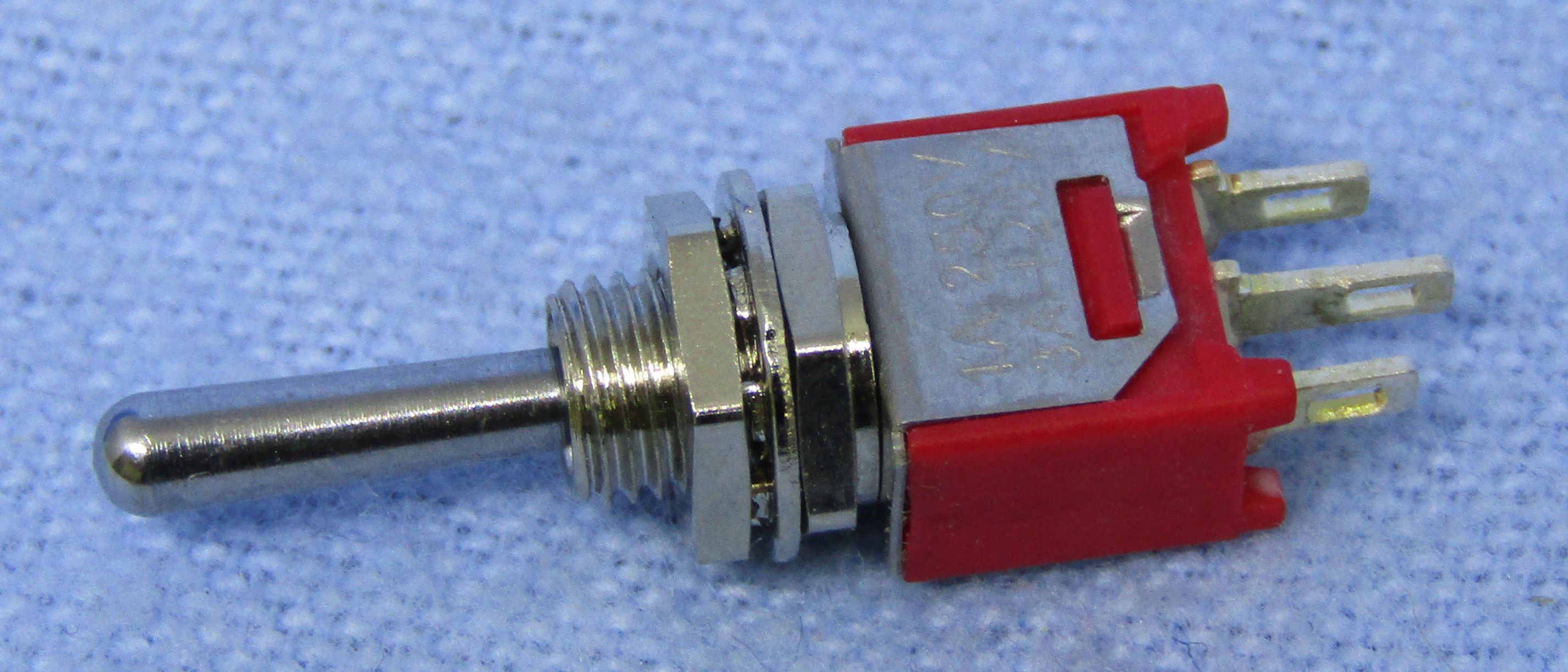 SUBMINI SPDT SWITCH