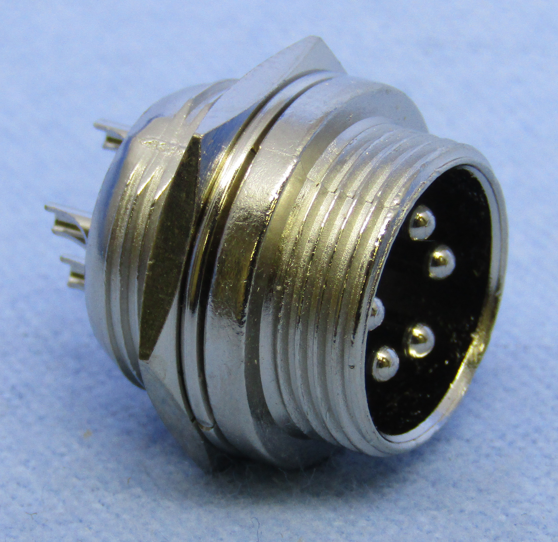 MOBILE CONNECTOR