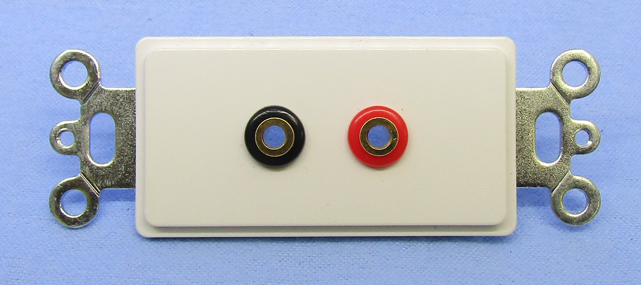 H.T. WALL PLATE-WHITE-DUAL BANANA POSTS